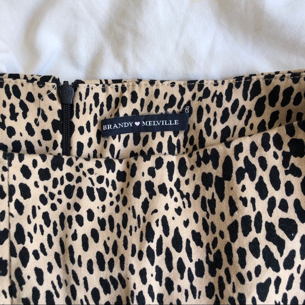 BRANDY MELVILLE CHEETAH SKIRT - Picture 3 of 4